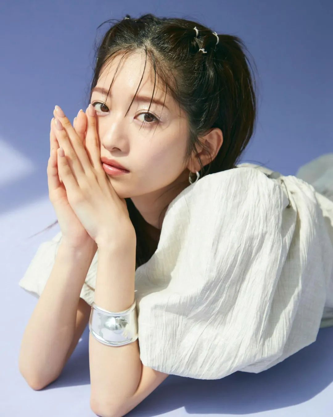 模特小室安未，日本少见的冷淡风清秀气质美女