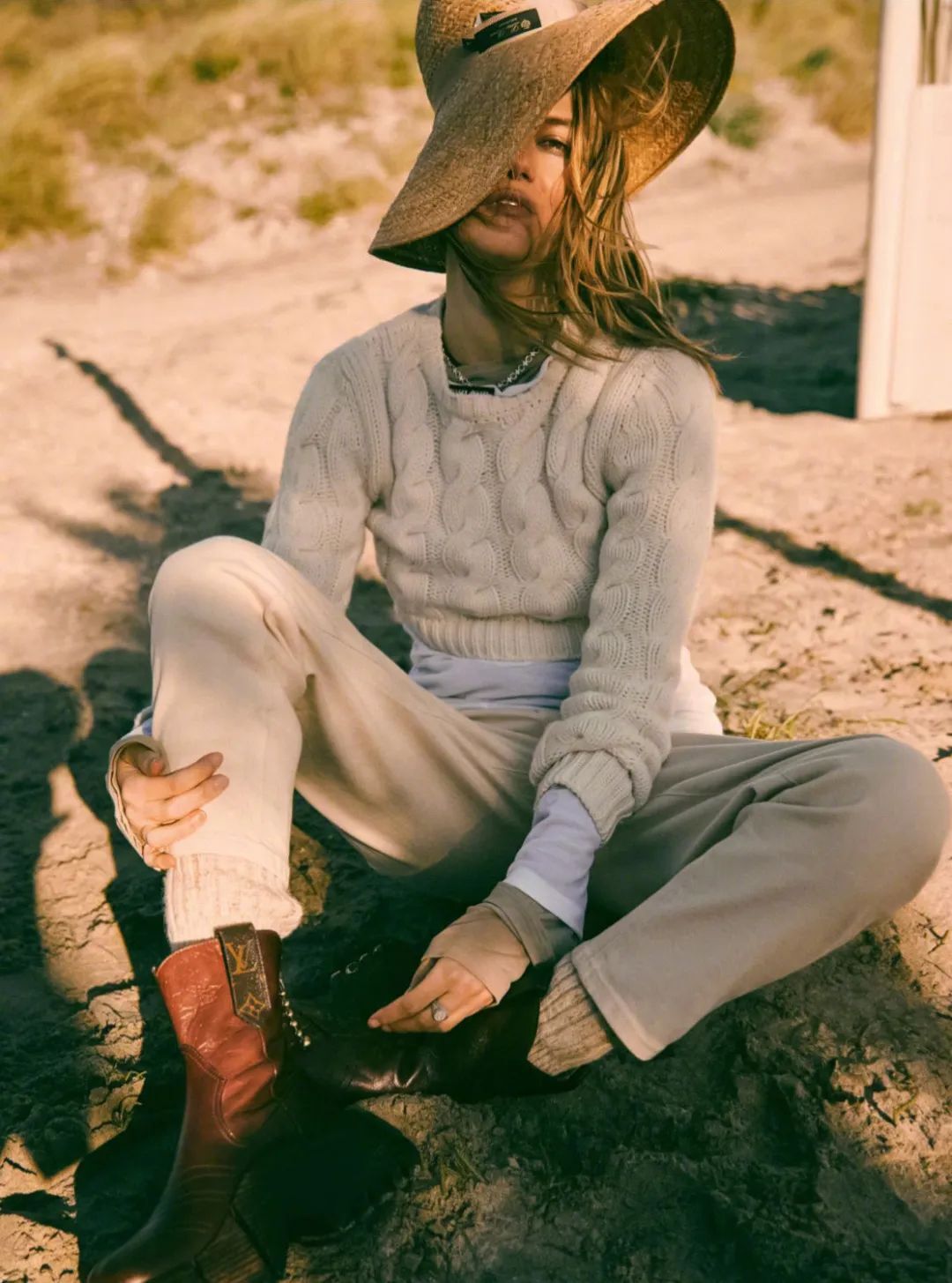 超模Kasia Struss，狂野酷飒！Elle France  2023年6月刊