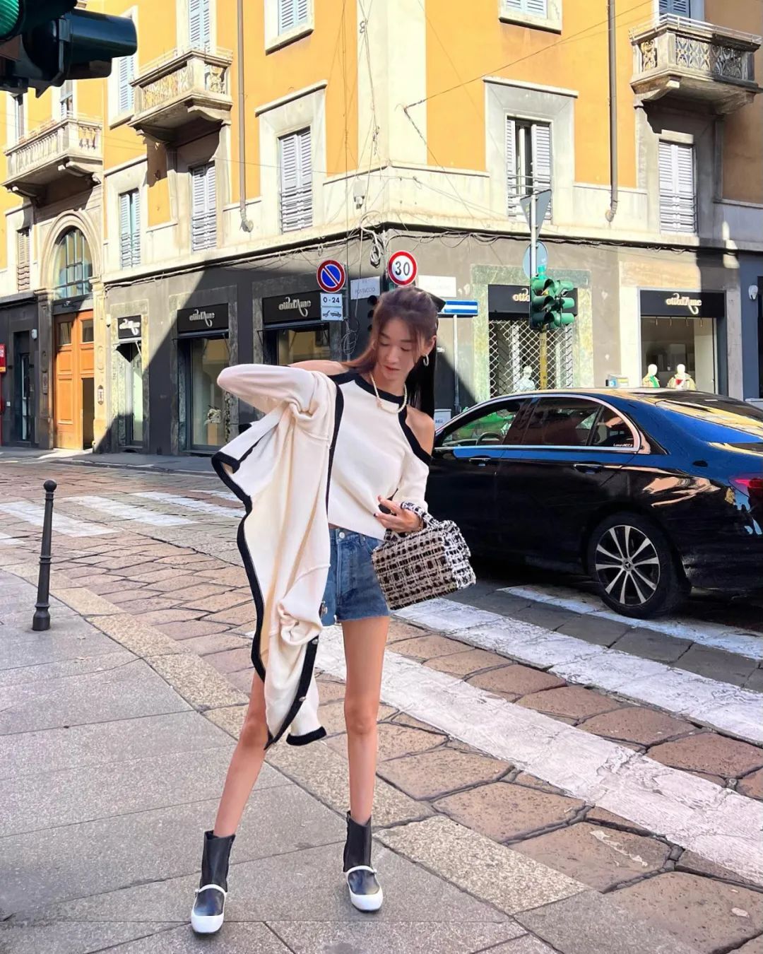 韩国长腿美女模特，简约风穿搭