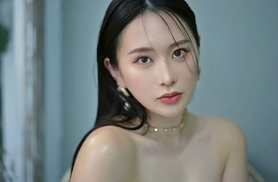 日本OL转战赛车女郎， 超绝身材的福江ななか