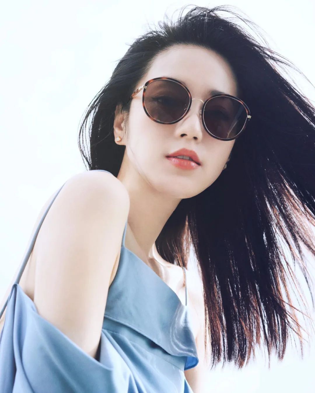 香港模特钟浠文，港式美女的风情！