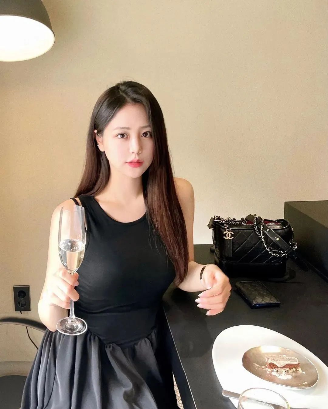 [仙女集]身材热辣，曼妙曲线，让人侧目