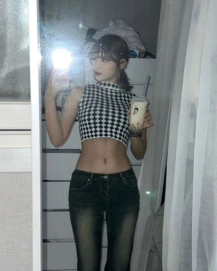 [仙女集]一双明月贴胸前，紫禁葡萄碧玉圆