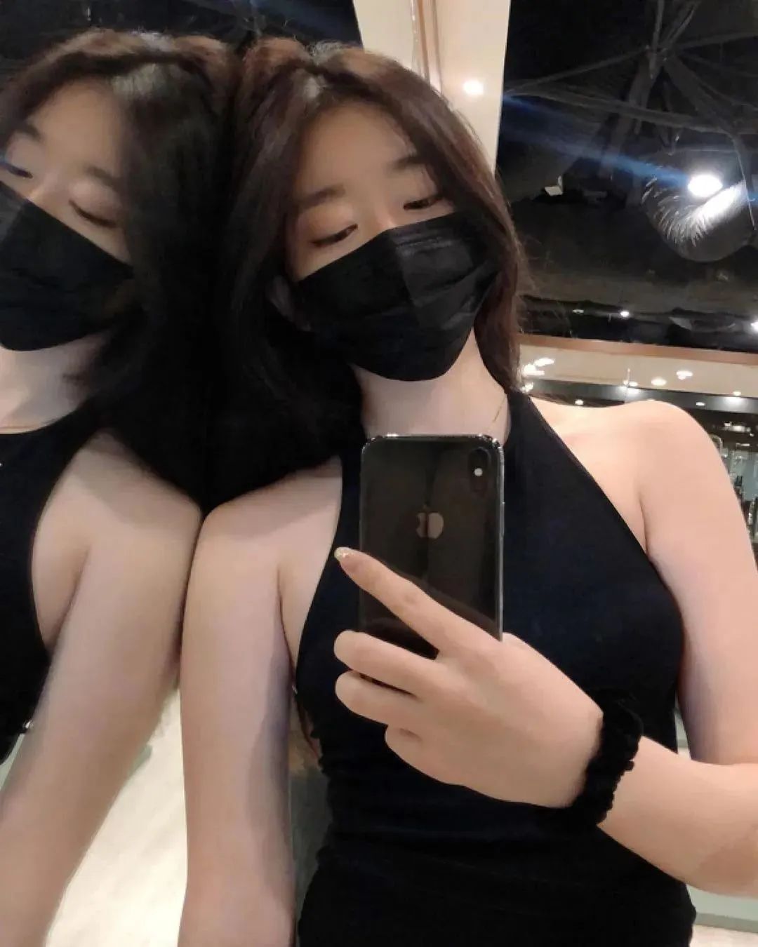 [仙女集]柳腰年纪好邵华，春盎双峰玉有芽