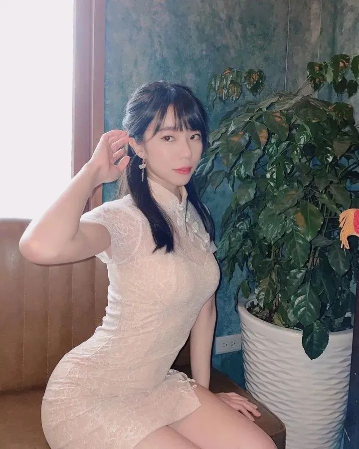[仙女集]双眼秋波闪，酥胸玉兔颠，美艳若貂蝉