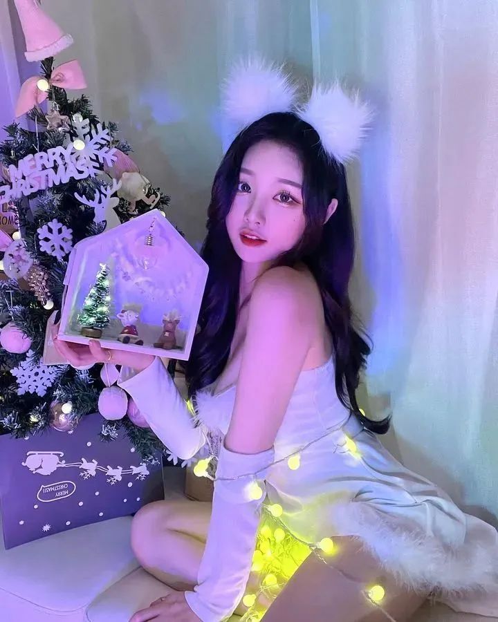 [仙女集]身材修长又有曲线，让人想起玲珑之美