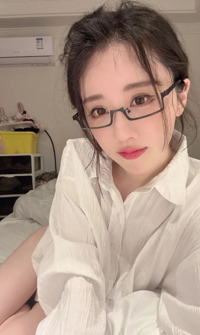 [仙女集]美女庆祝，哈登球迷，节日快乐！