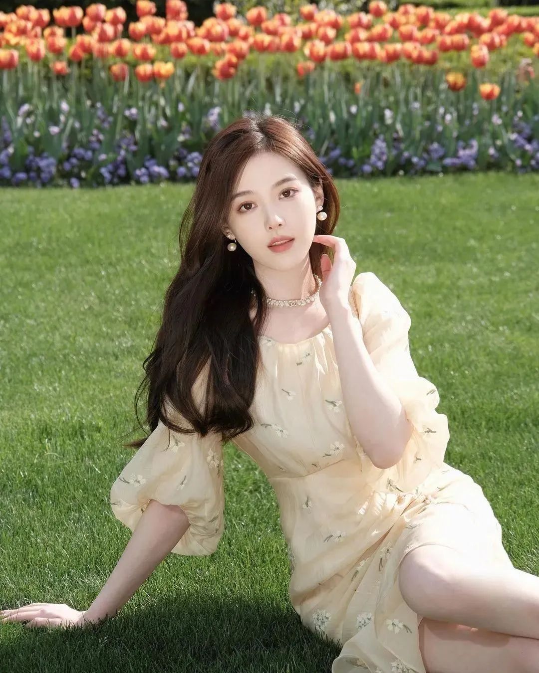 【美女壁纸】甜美御姐范网红女神来袭，夏日炎炎，有你最甜！