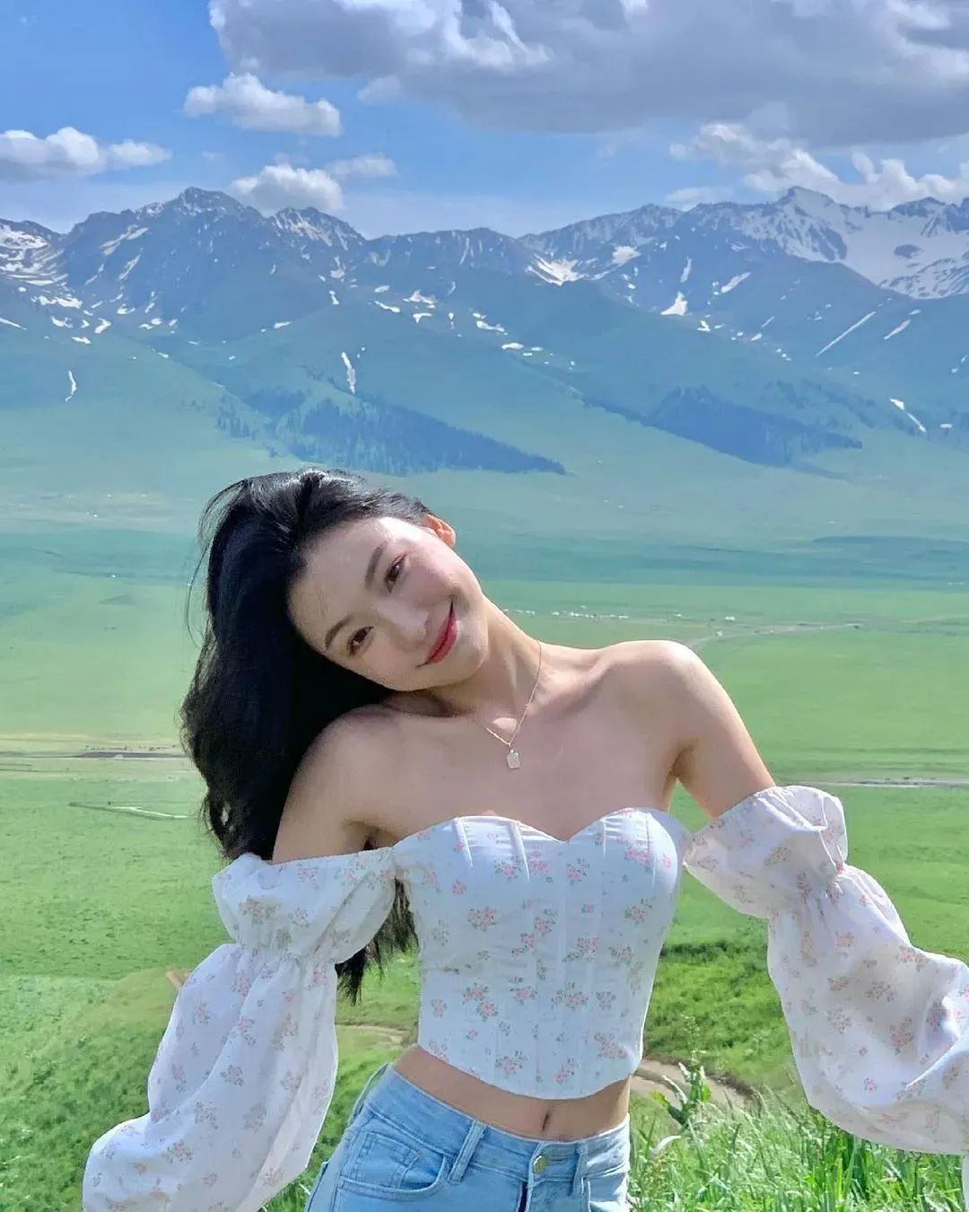 易梦玲，她将“可爱在性感面前一文不值”这句话诠释得淋漓尽致