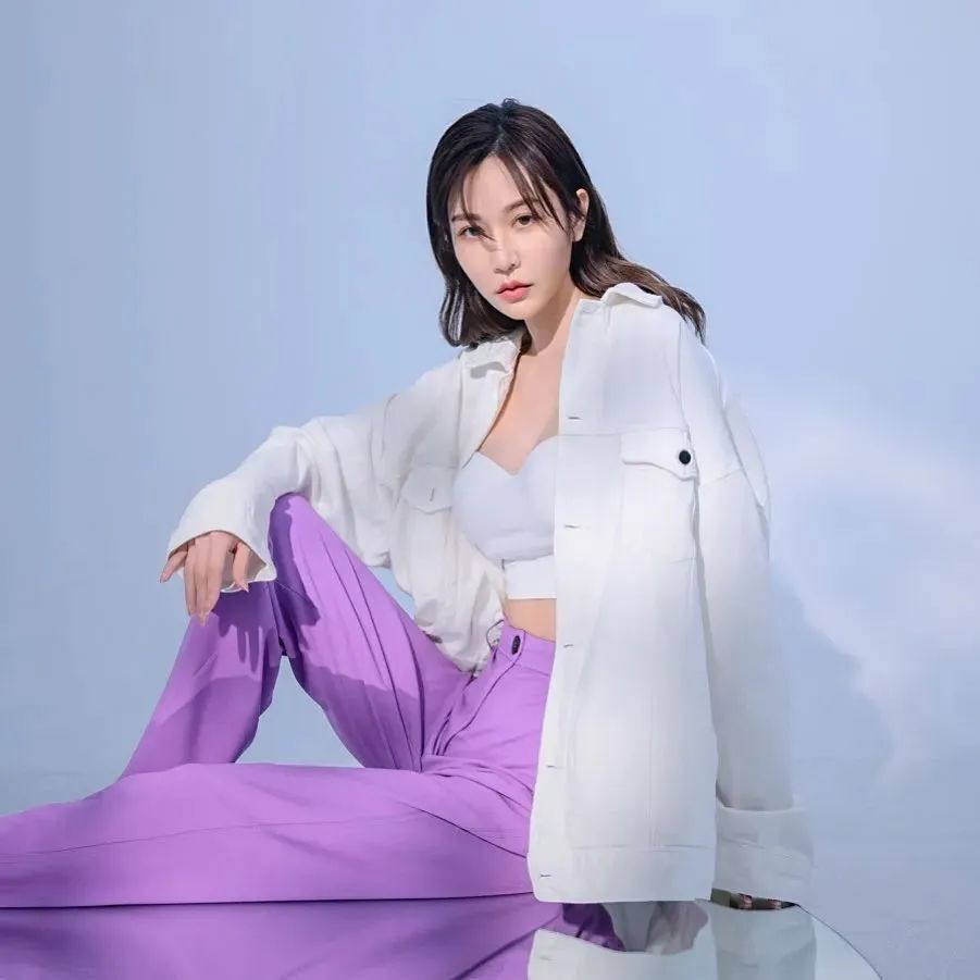 曾莞婷,40岁至今单身未婚的她，美出新高度