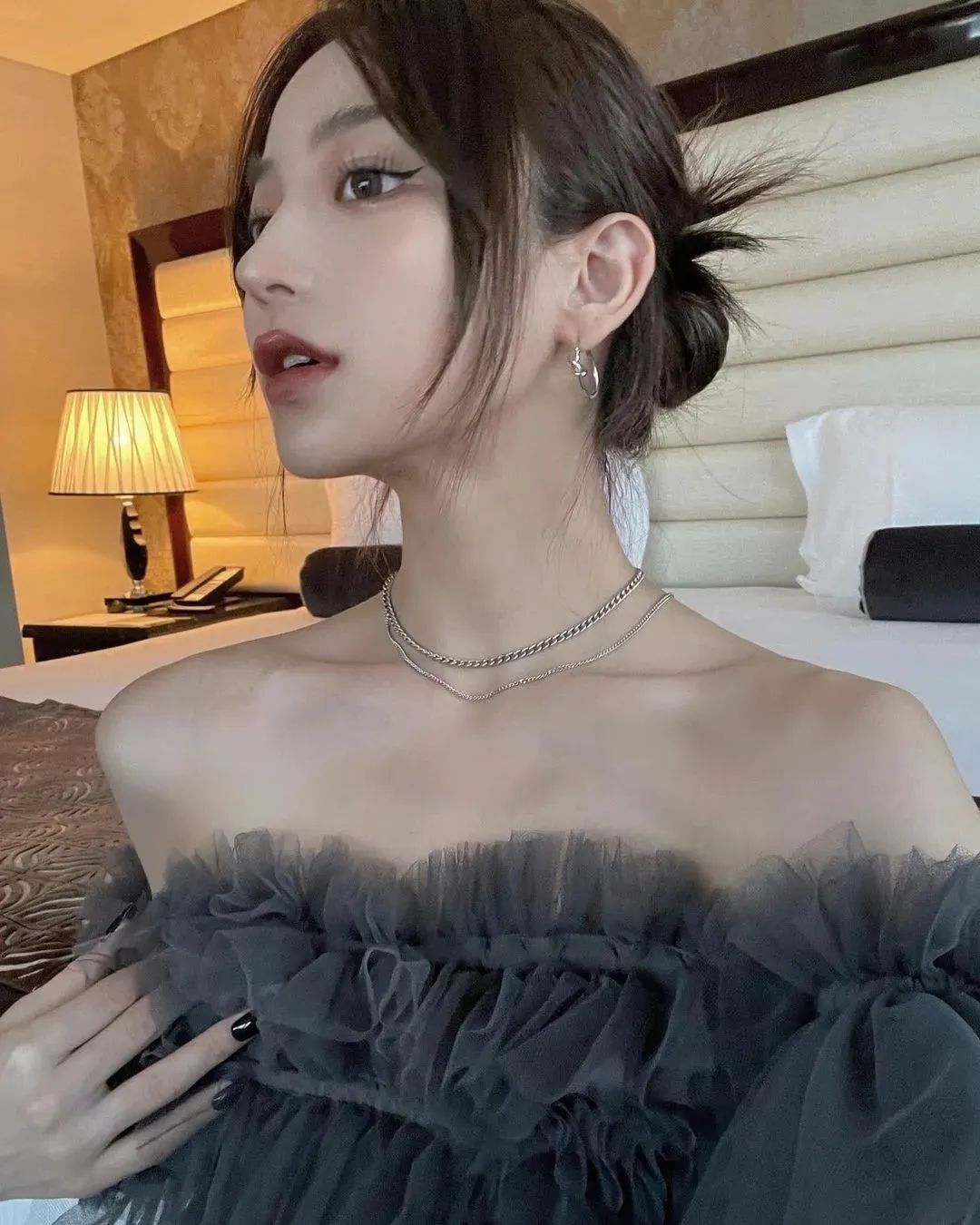 日本网红美女ayagram，又酷又飒的御姐范女神