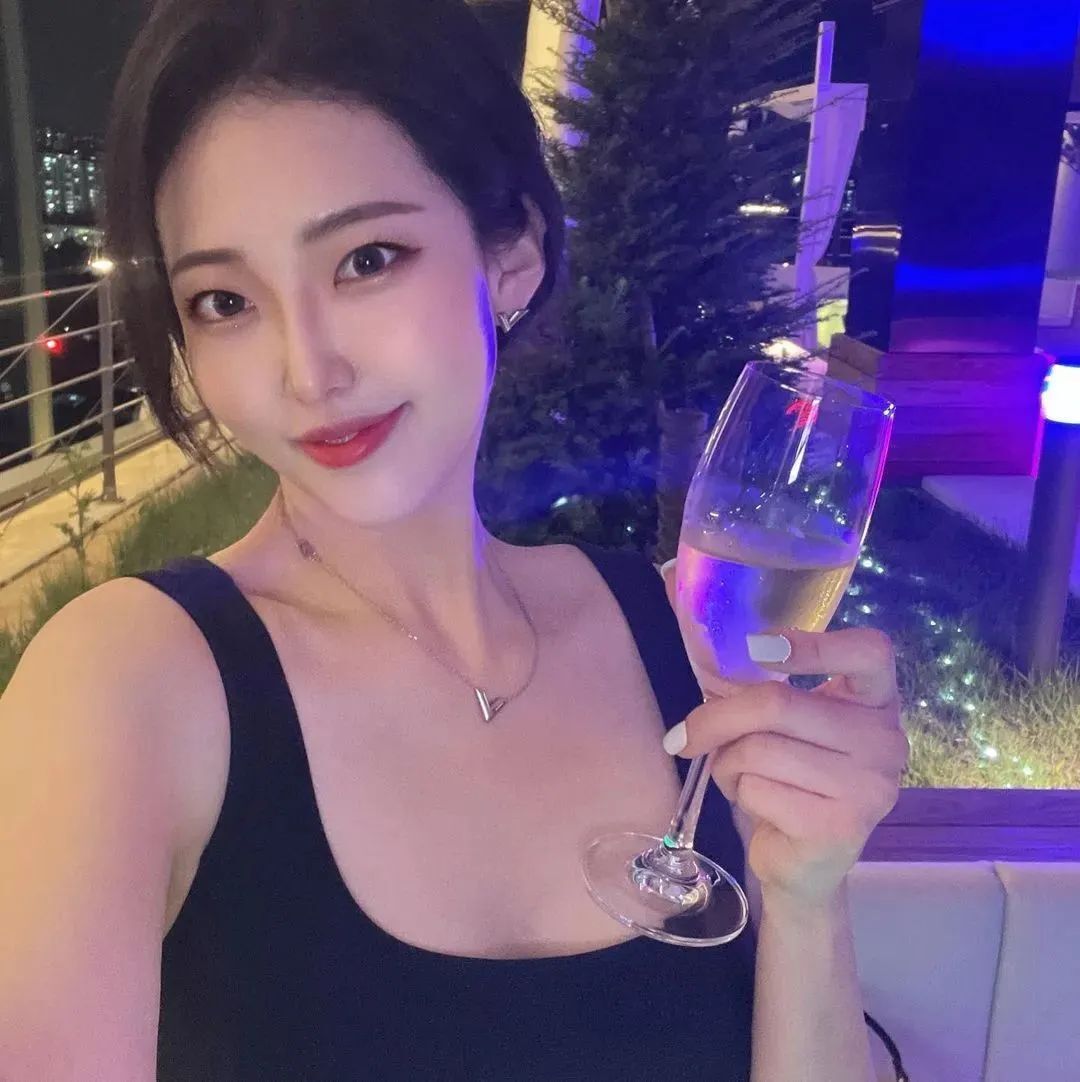 韩国网红ella，天生丽质的气质女神