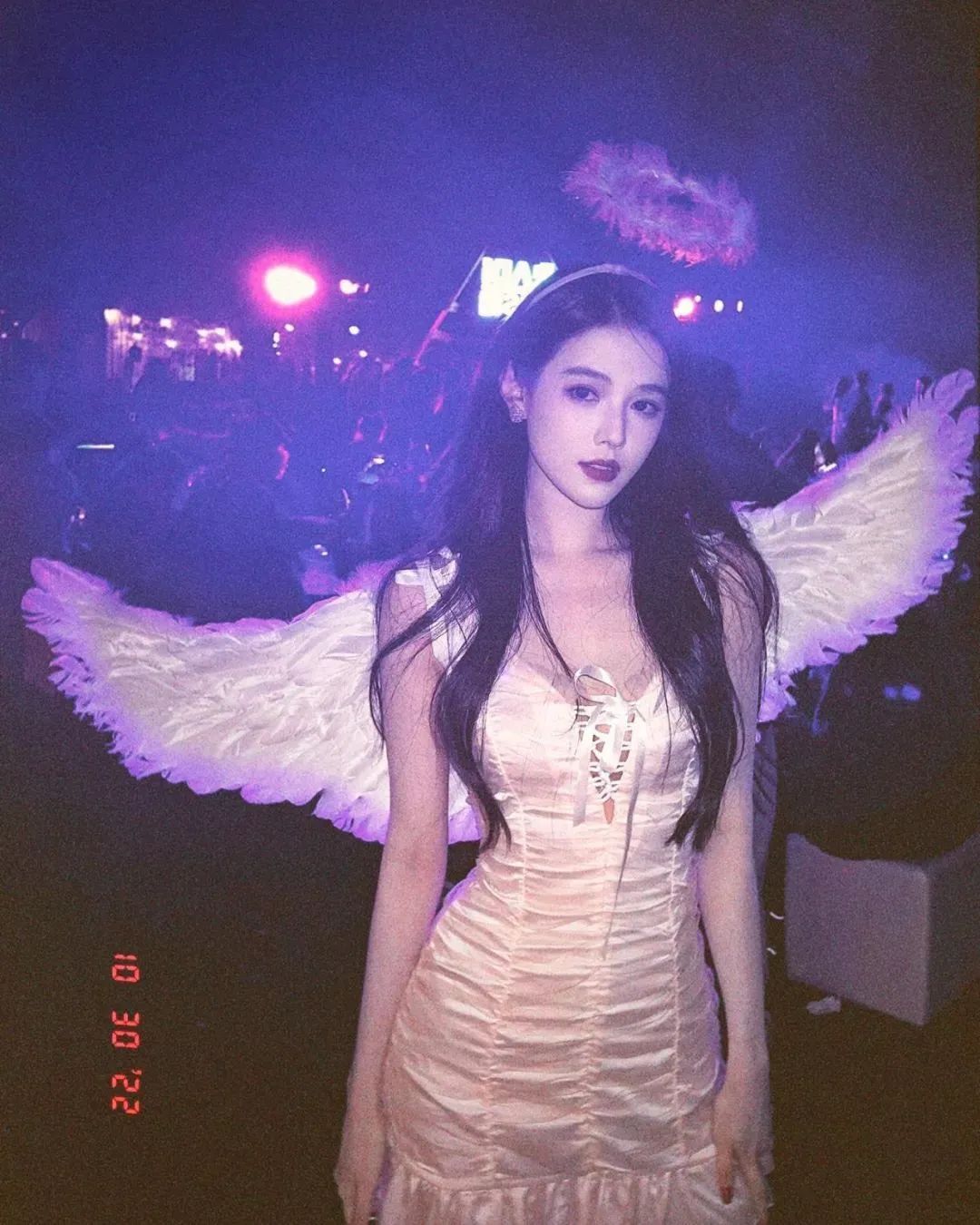 国产网红Nicky，让人心动的御姐范女神