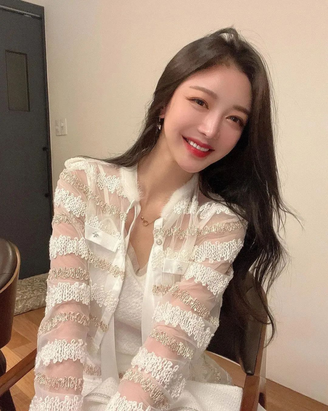 韩国网红kaeun，美艳动人的时尚辣妈