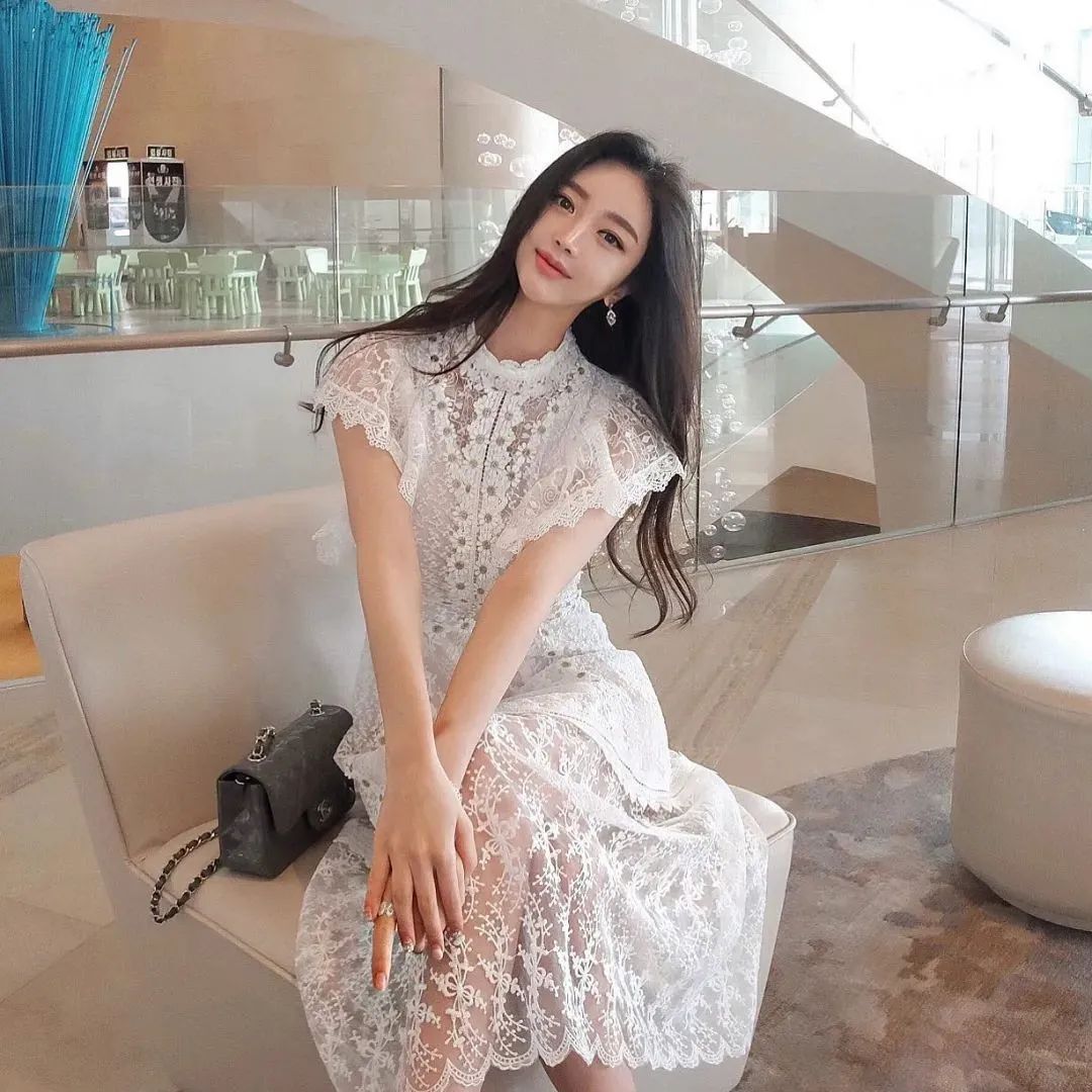 韩国网红kaeun，美艳动人的时尚辣妈