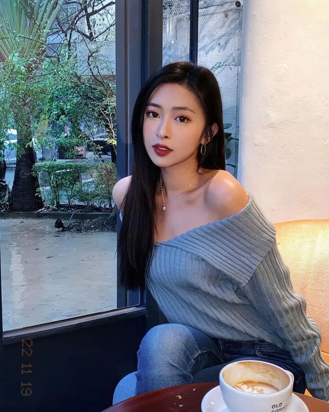 台湾校花徐明郁，甜美可人的她，是心动的感觉吗？