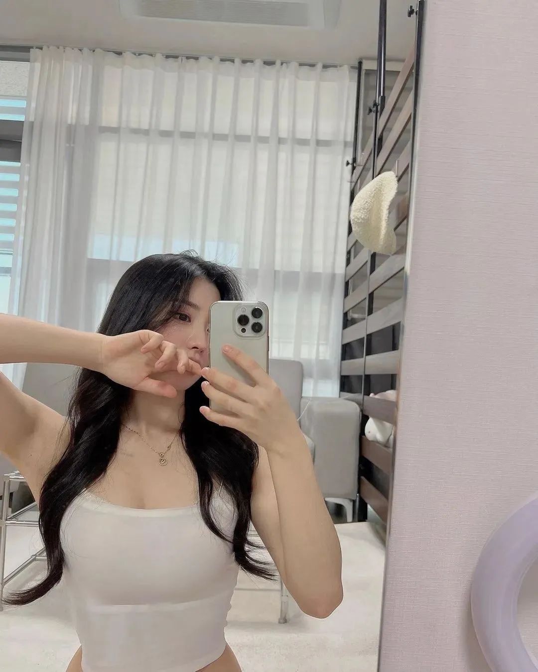 韩国网红yuls2，甜美淡雅的美妆博主