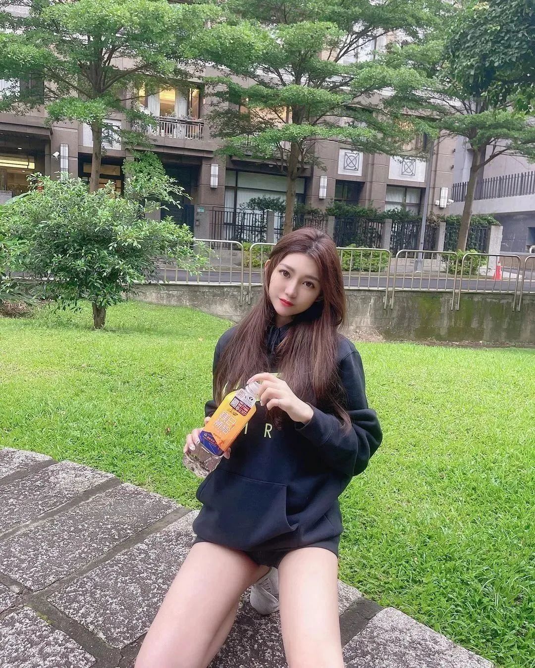国产网红Vanessa，甜美又性感的气质女神