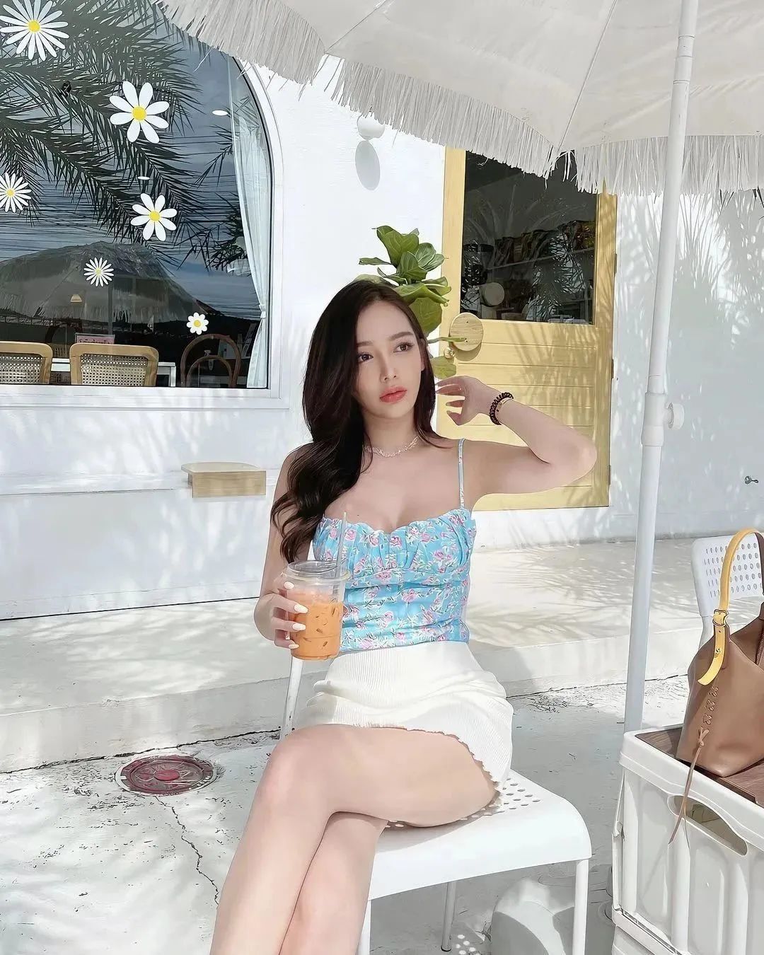 泰国网红rossarineye，辣度指数爆表的颜值女神