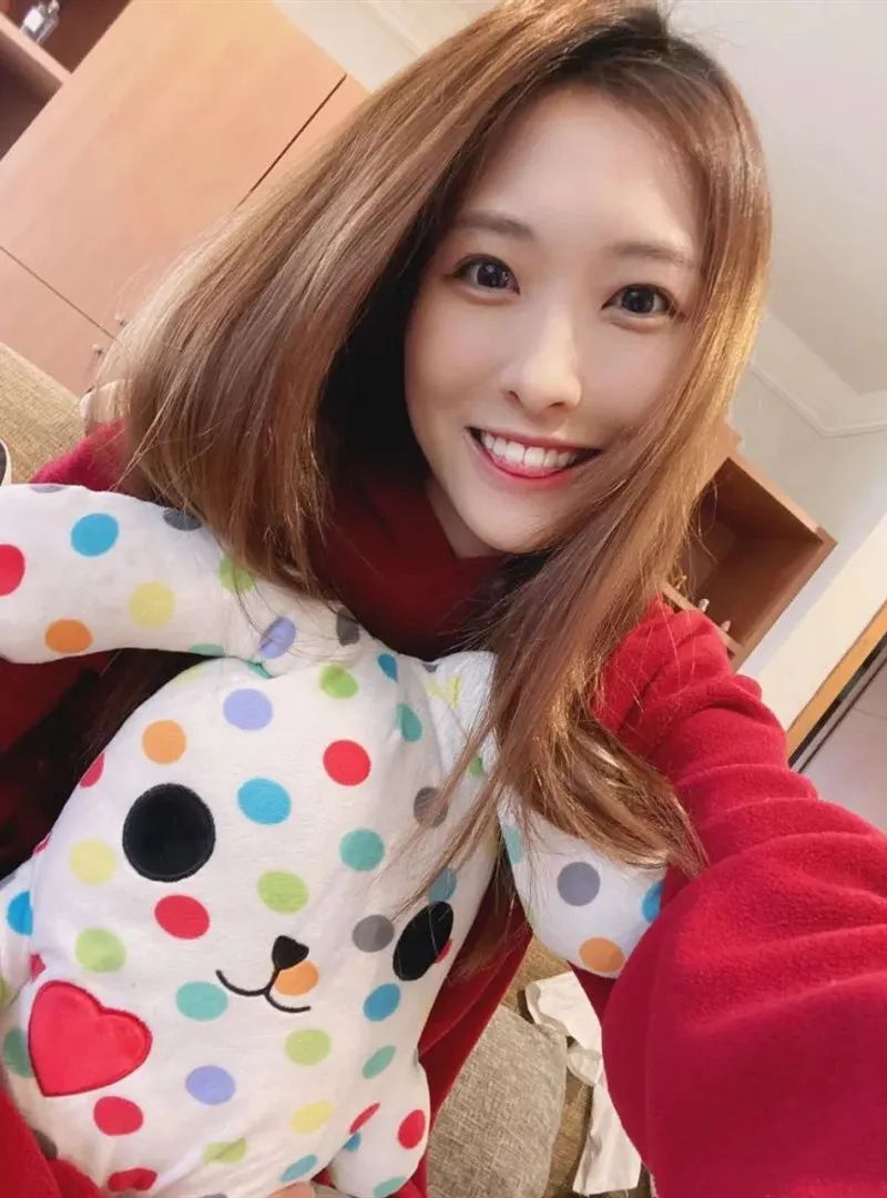梁凯晴，笑容甜美迷人的台湾最美女主持人