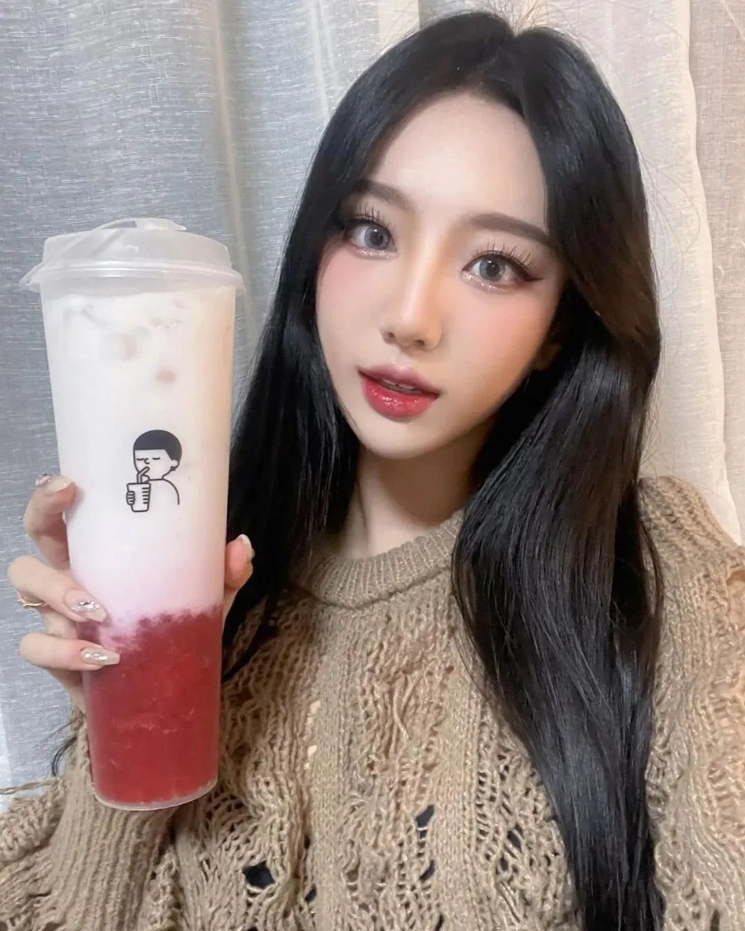 韩国网红jjin，甜美又性感的气质女神