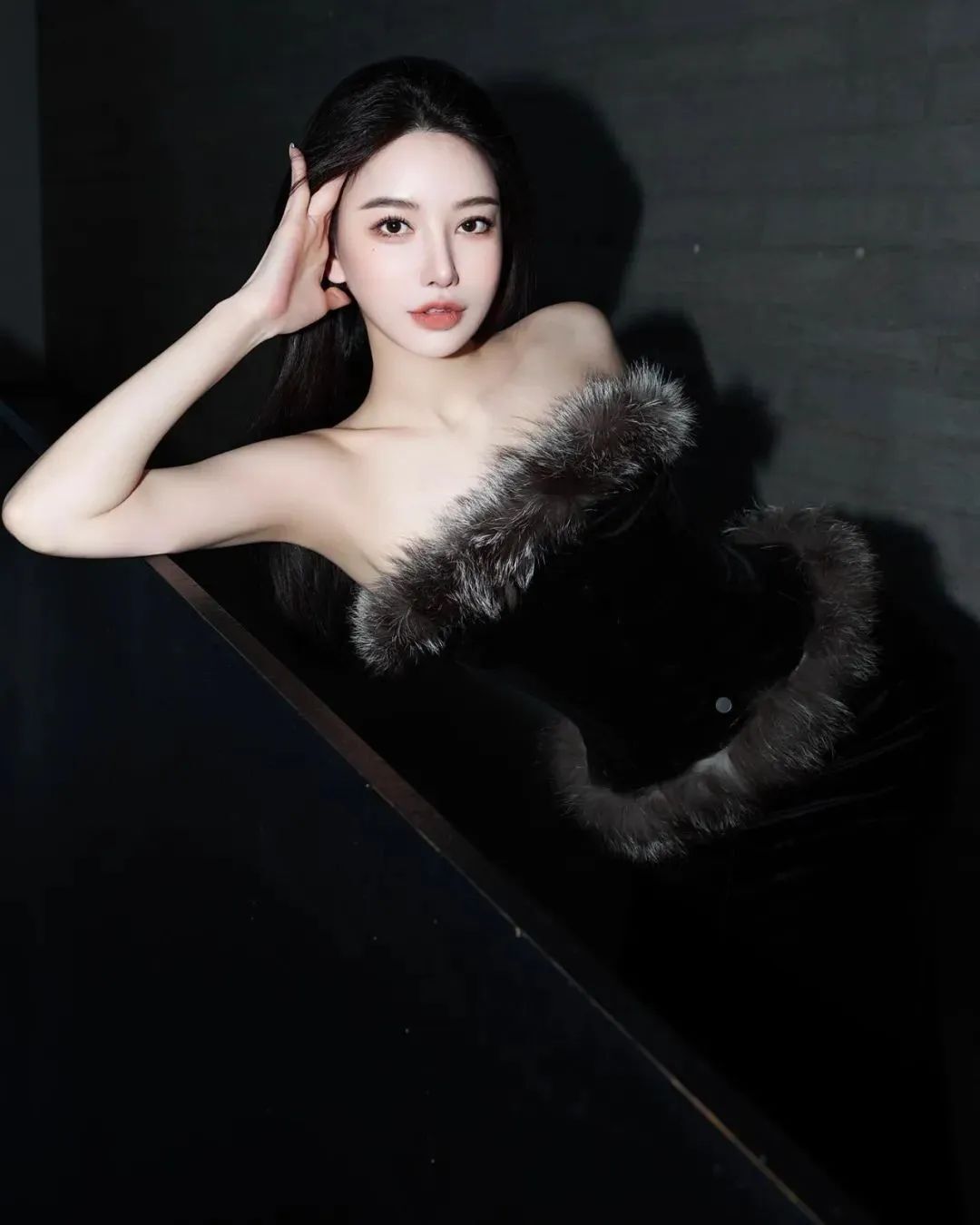 国产网红olivia，甜美迷人的她，是多少人心目中的完美型女友