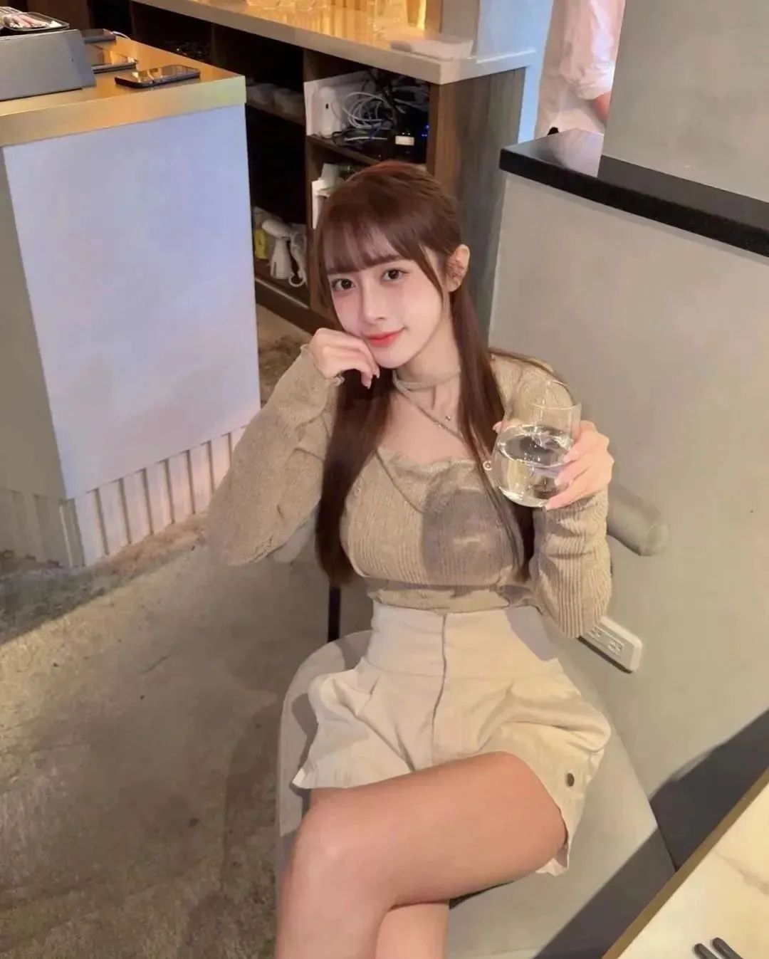 甜美迷人的她，被网友们称赞为最美台妹