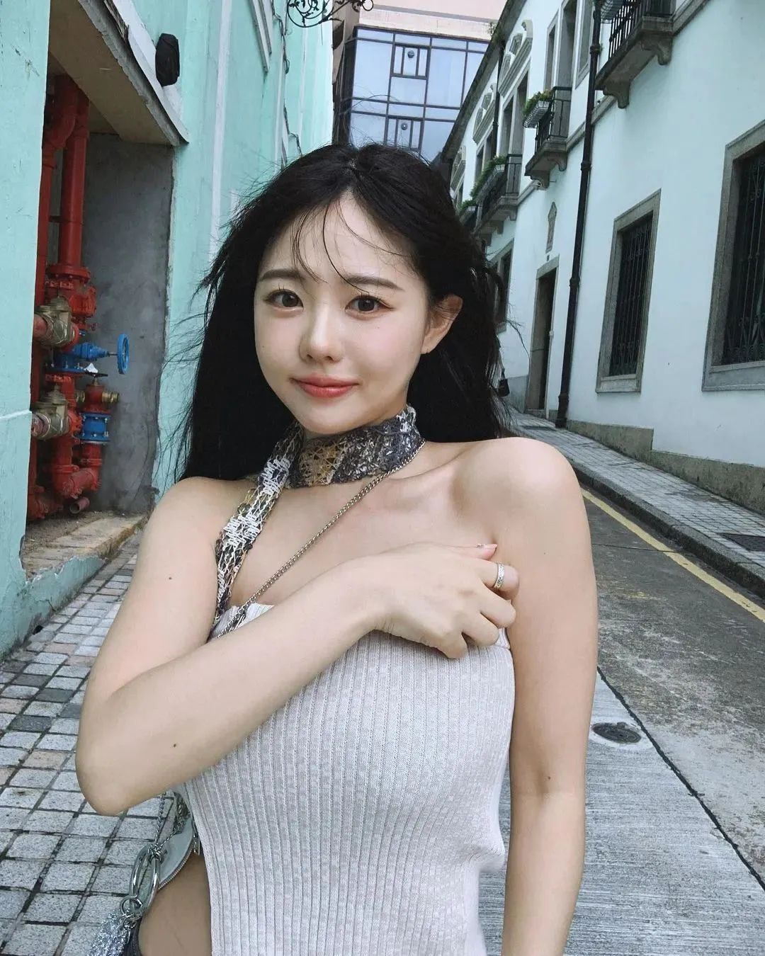 韩国美女kisy，拥有清纯可爱脸蛋的甜美辣妈