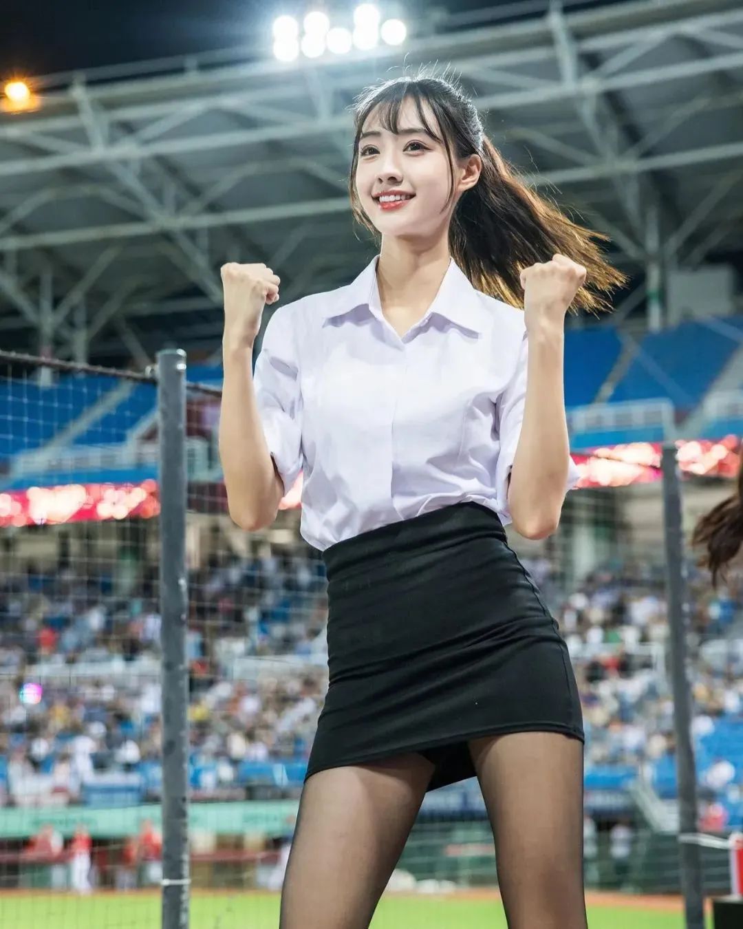 台湾网红 | 嘎琳，荣膺选美亚军的“宝马”车模