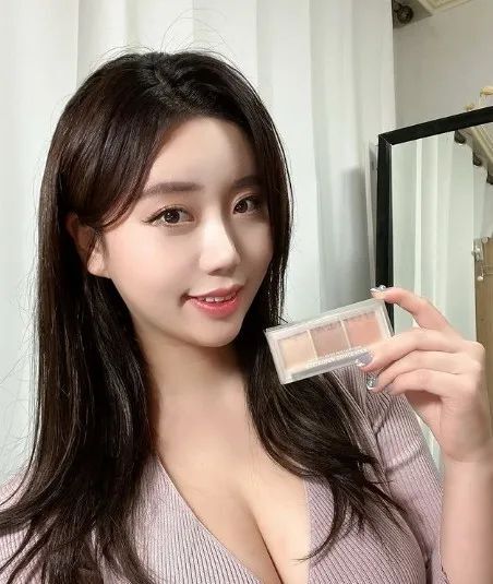 韩国网红 | Alia，堪称微胖界女神天花板的顶级女网红