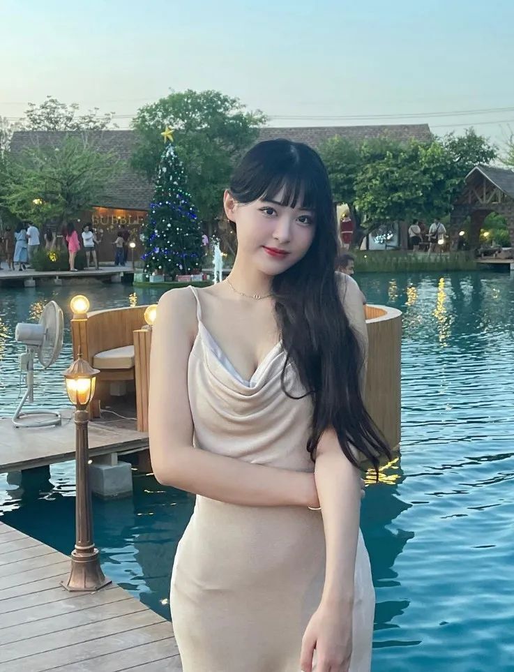 台湾网红 | 余家仪，甜美又可爱的小清新女神