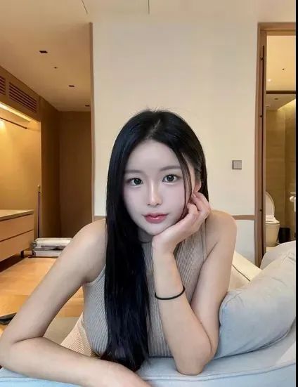 韩国网红 | mminily，甜美又迷人的颜值系女神