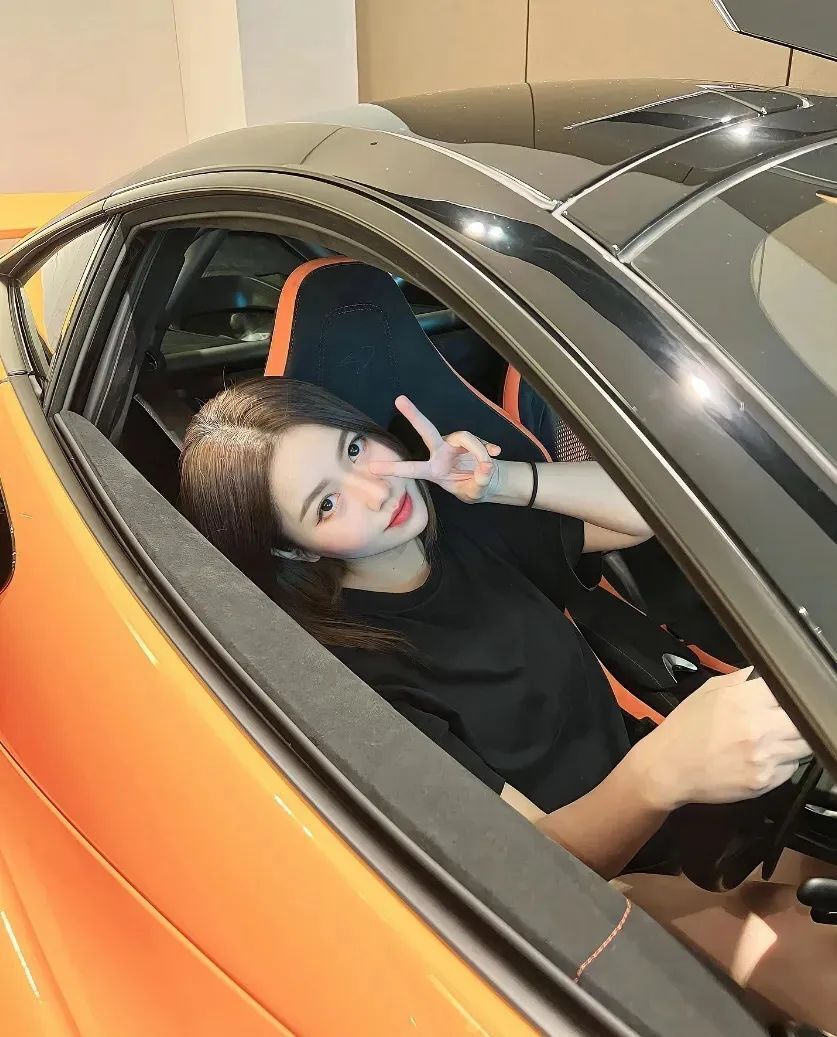 台湾网红 | 夏筠婷，甜美又迷人的“白富美”女神