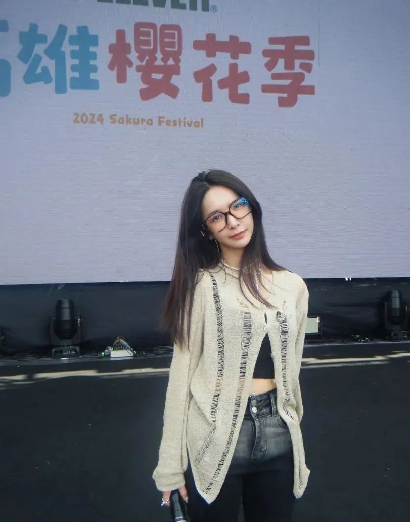 台湾网红 | 张雅涵