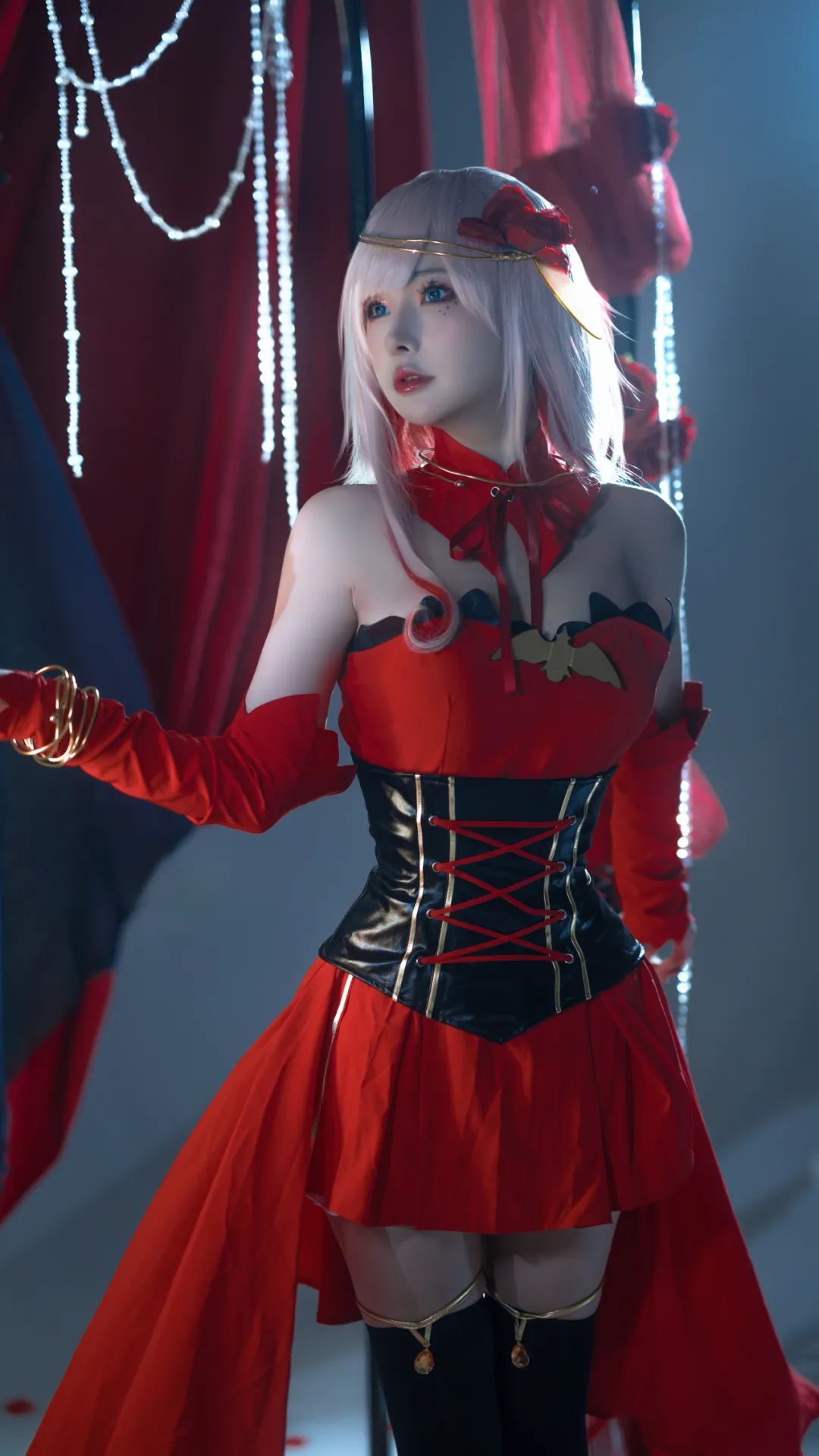 cosplay：【宿命回响】珂赛特