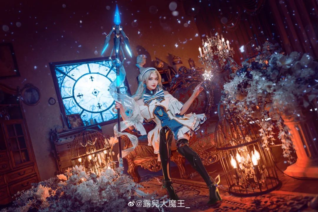cosplay：高能手办团  海伦