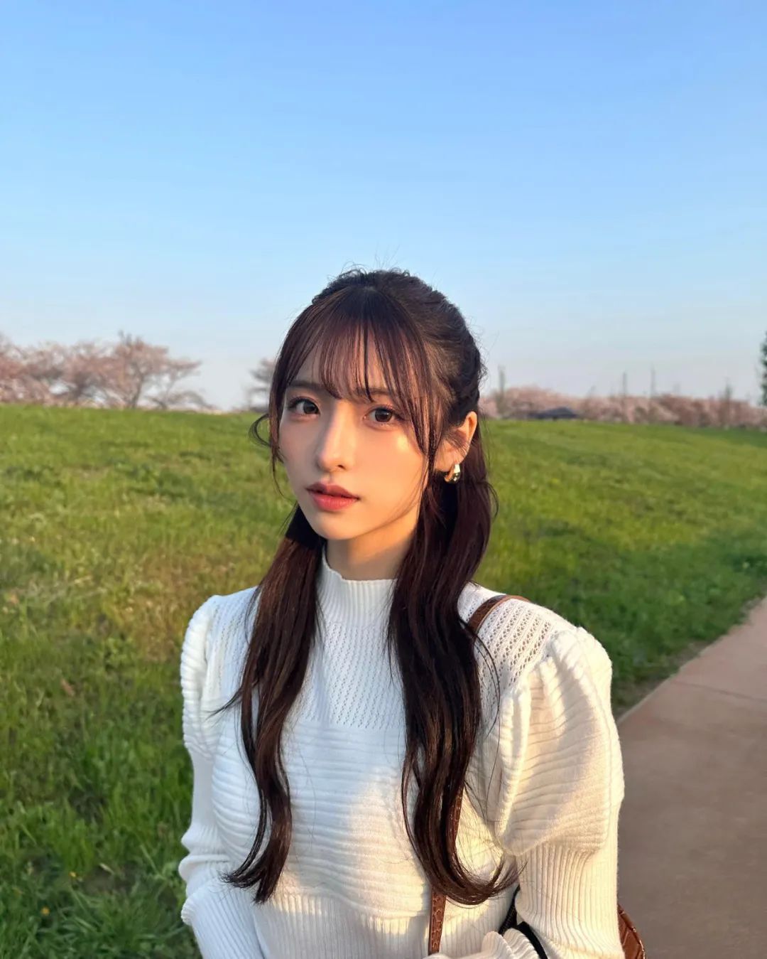 00后甜系女神，纯欲天花板！