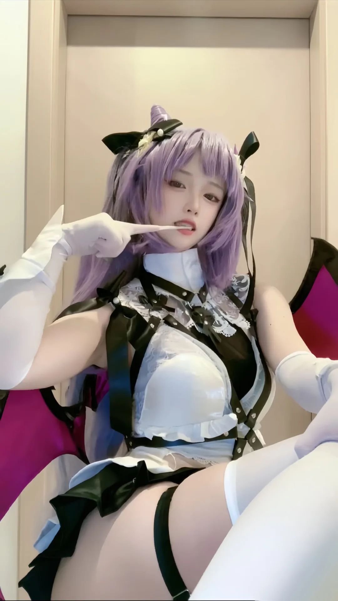 原神cos：制服+黑丝，甘雨太吸睛了！清凉装刻晴，这夜兰真是美到我心里去了！