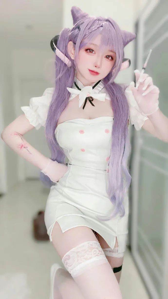 原神cos：白丝+护士，制服刻晴果然耐看！申鹤紧身衣，女仆胡桃甘雨太可爱了！