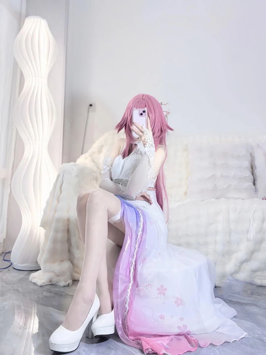 原神cos合集：兔女郎甘雨！雪白婚纱神子！赛车女郎申鹤！白色制服雷神太顶级了！