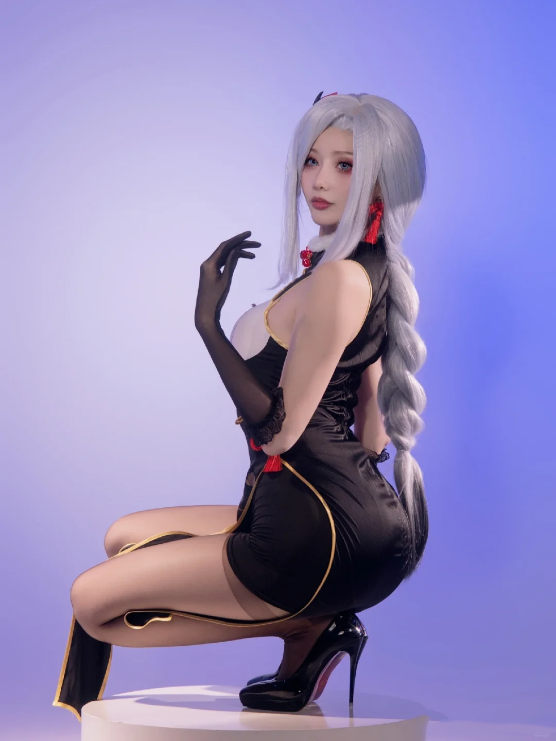 原神cos：女仆装八重神子太美了！白丝制服刻晴，黑丝旗袍申鹤，兔女郎心海让人狂喜！