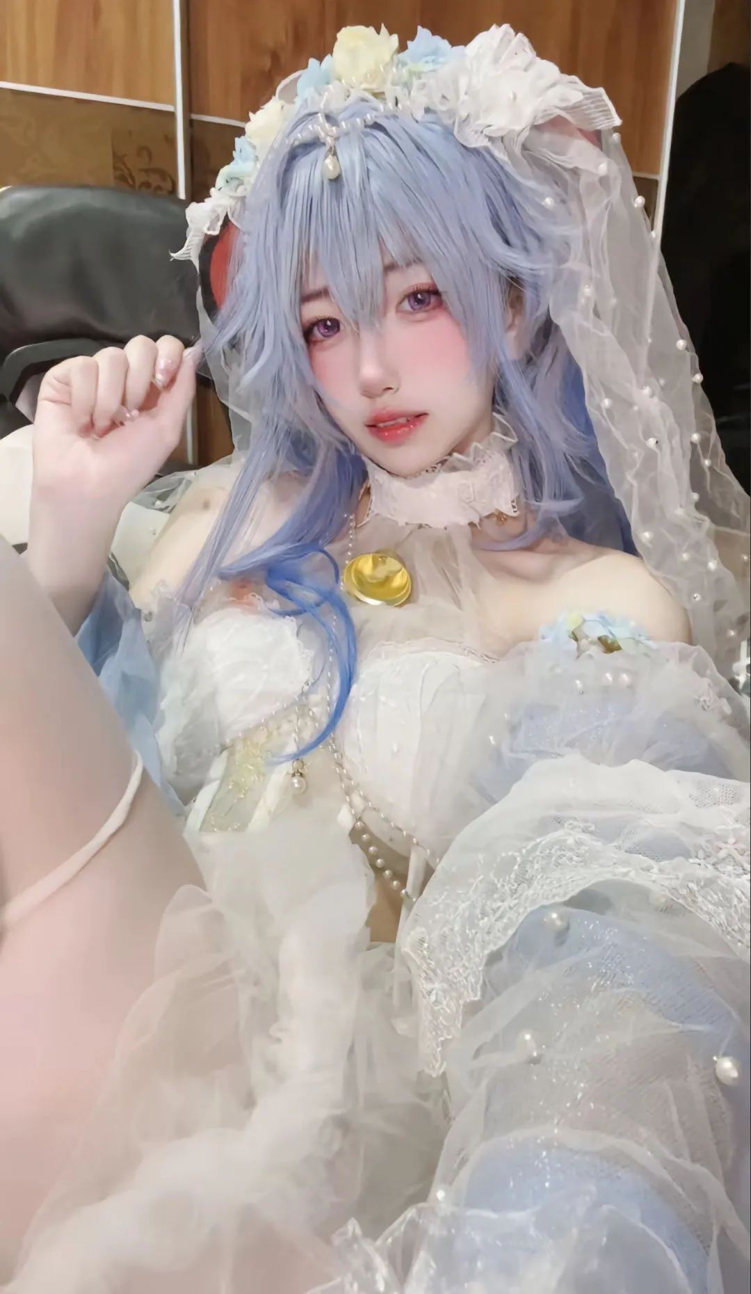 原神cos：短裤+制服，特工优菈太顶了！白丝婚纱申鹤，女仆甘雨，女仆雷神让人狂喜！