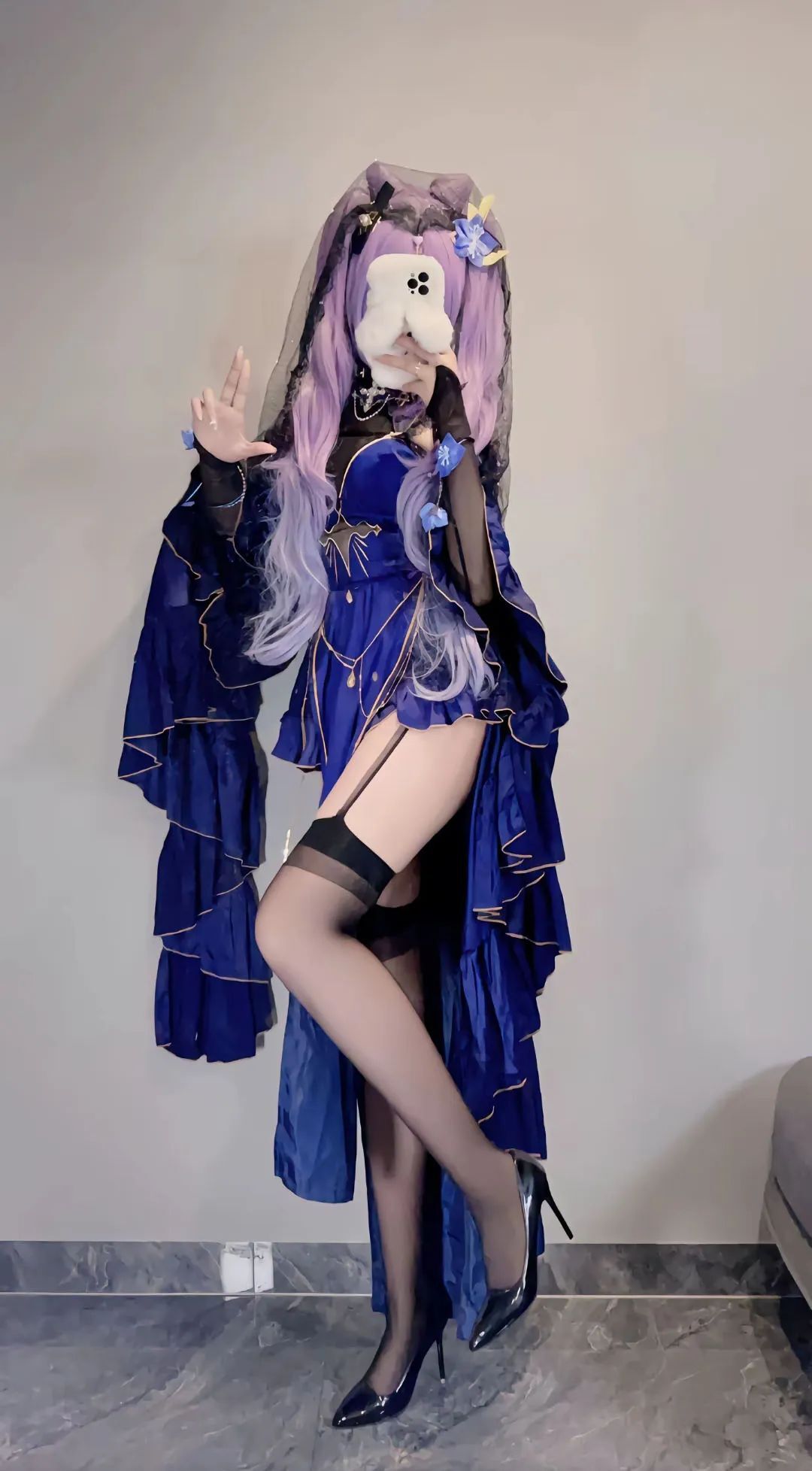 原神cos：睡衣雷神，泳装优菈太美了！白丝婚纱绫华！黑丝旗袍申鹤，单边白丝刻晴让人狂喜！