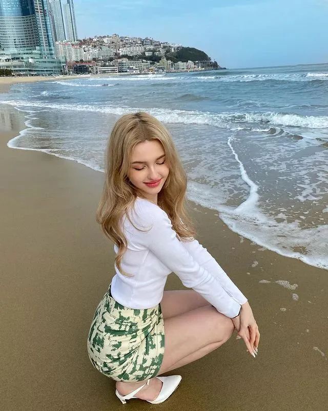 模特|艾琳娜-卡里莫娃，乌兹别克斯坦的芭比女神