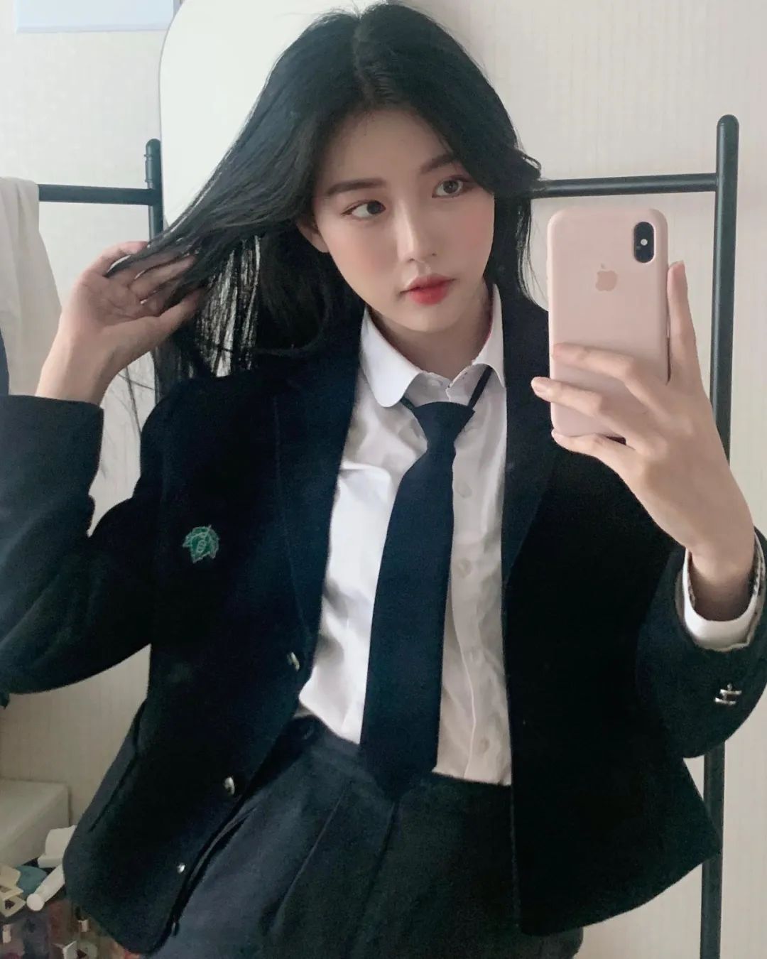 INS美女 | 韩国网红模特홍민하，冷欲风好身材正妹