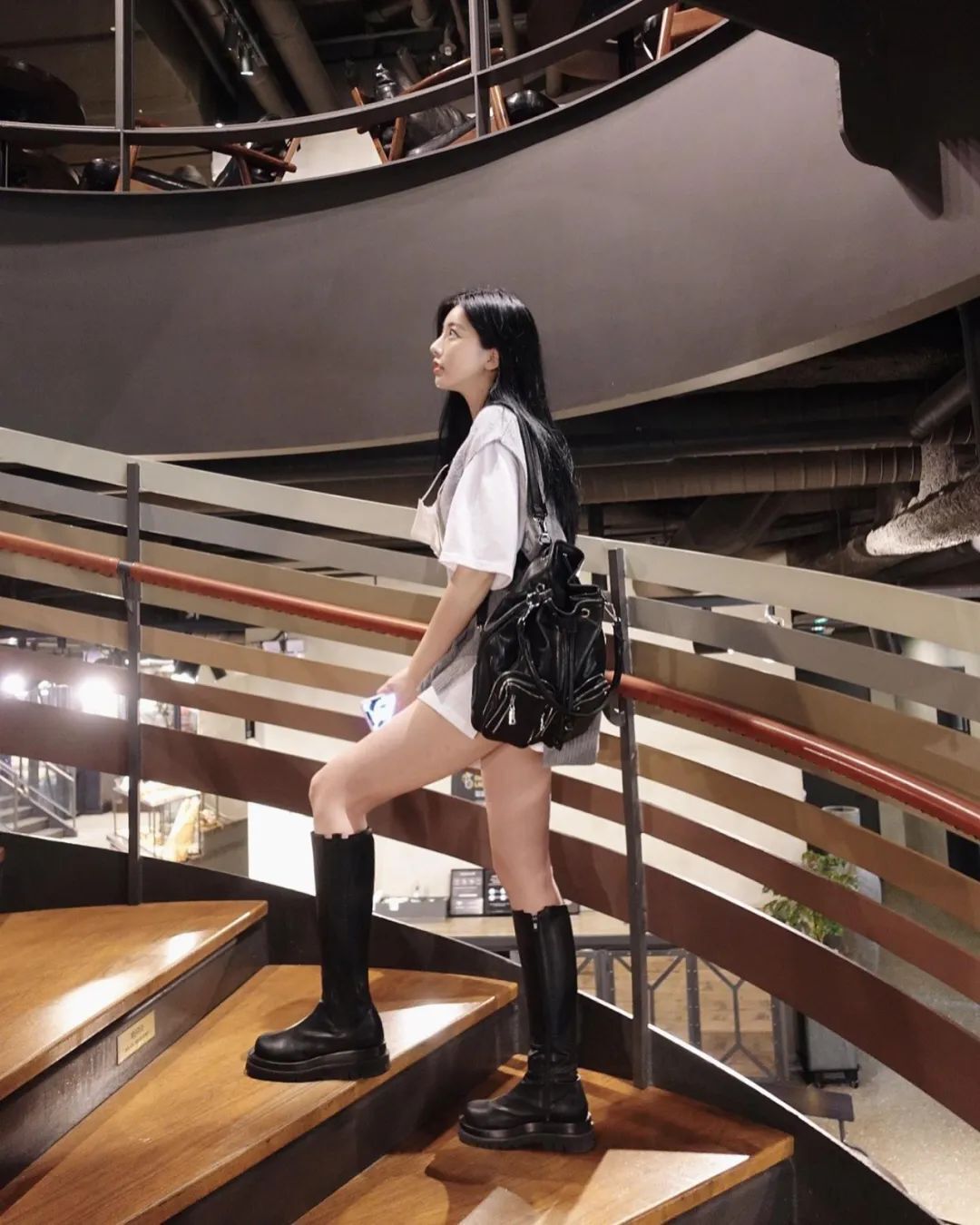 INS美女 | 韩国网红模特홍민하，冷欲风好身材正妹