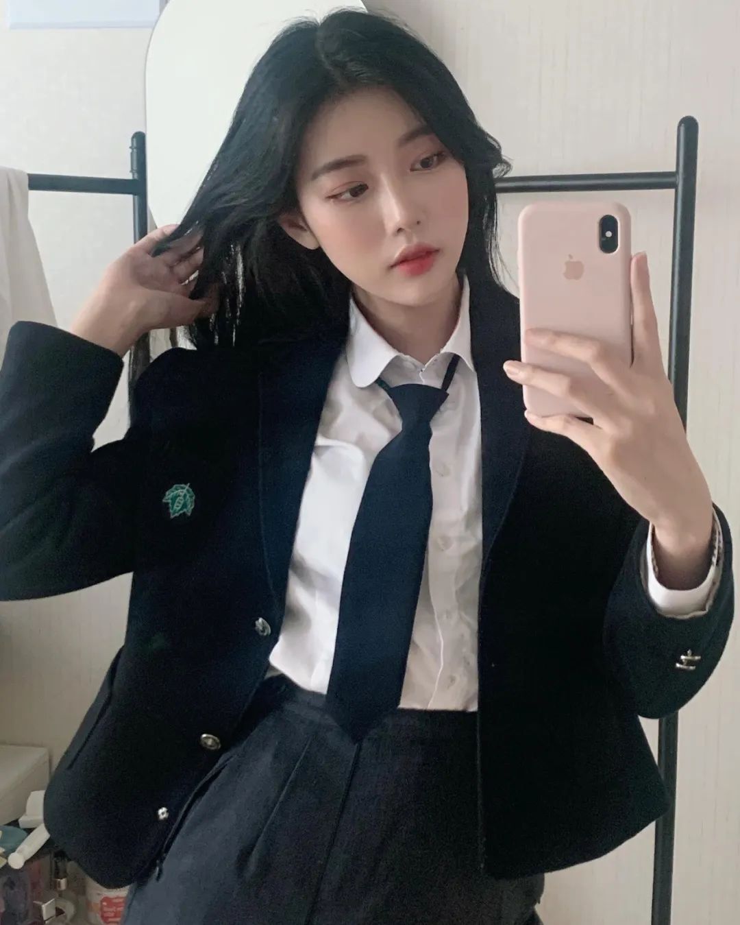 INS美女 | 韩国网红模特홍민하，冷欲风好身材正妹