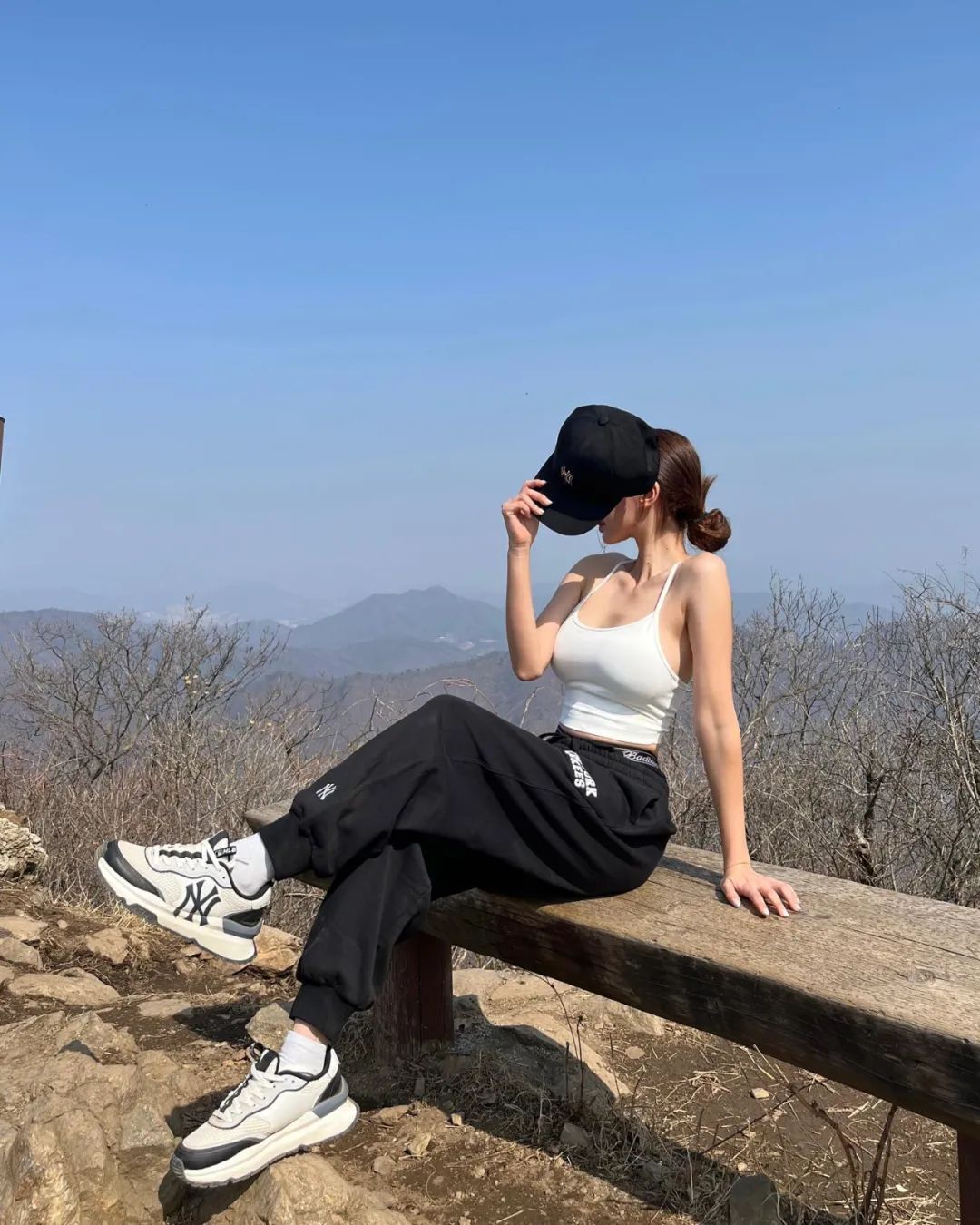 INS美女 | 韩国模特haesoll，逆天身材完美颜值
