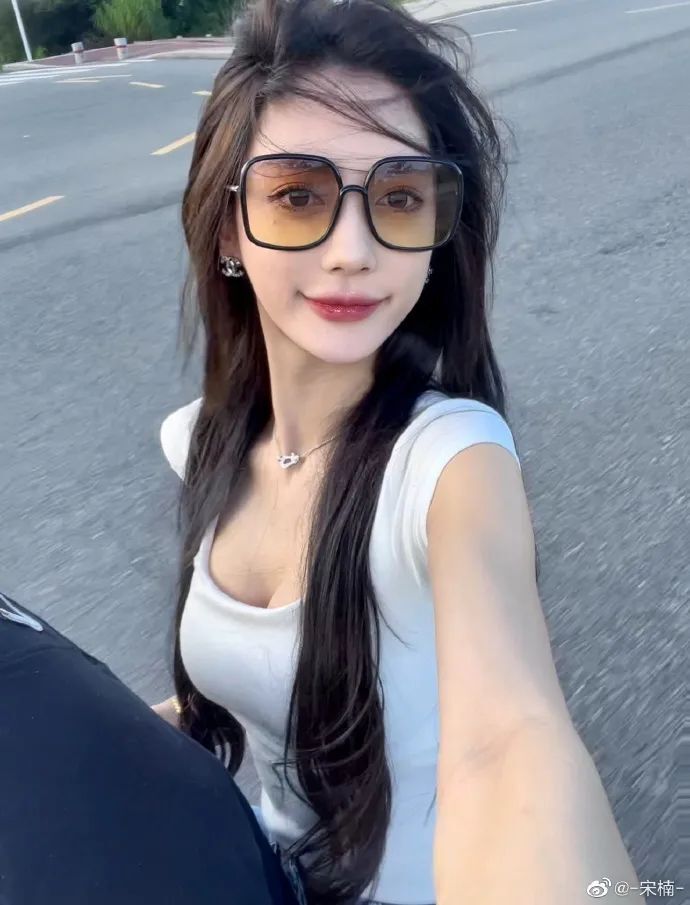 最美“车模”宋楠小姐姐，车模界颜值天花板