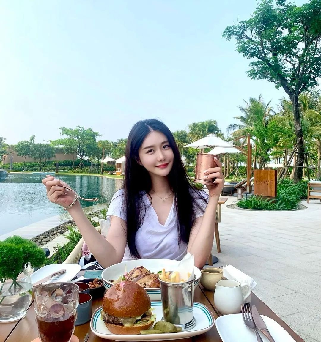 INS美女 | 韩国网红模特lsy90eun，高冷风御姐